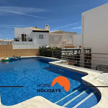 #343 With Pool & Jacuzzi By Holidays Villa Albufeira