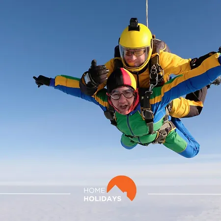 #343 With Pool & Jacuzzi By Holidays Villa *